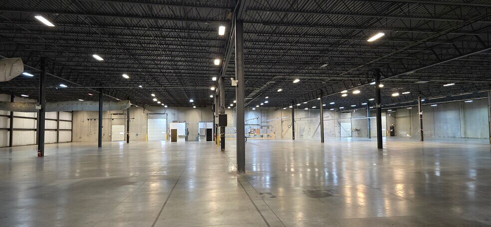 More Photos Of 2701 Baglyos Cir, Bethlehem Manufacturing For Lease
