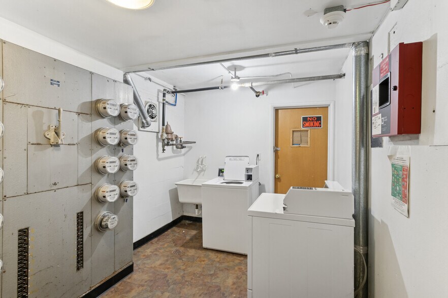 More Photos Of 4704-4708 22nd Ave NE, Seattle Apartments For Sale