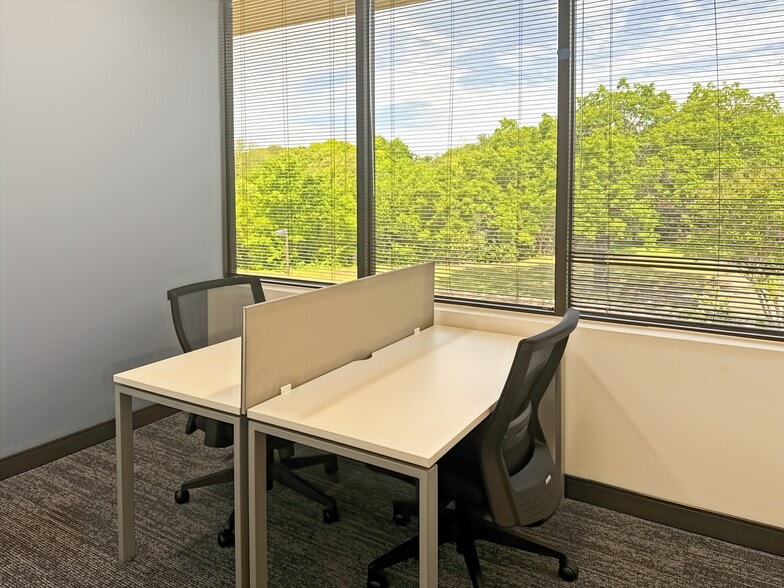 Primary Photo Of 1177 Rockingham Ln, Richardson Coworking Space