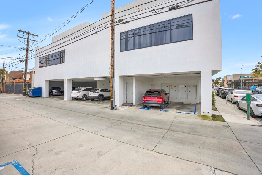 More Photos Of 5353 E 2nd St, Long Beach Storefront Retail Office For Lease