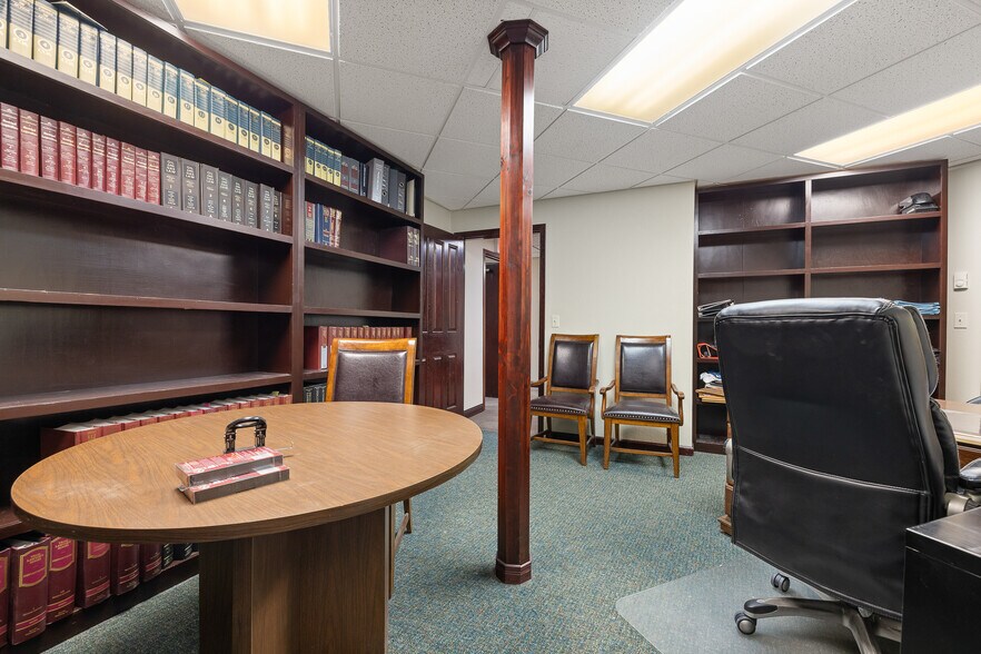 More Photos Of 601 West Blvd, Rapid City Office For Lease