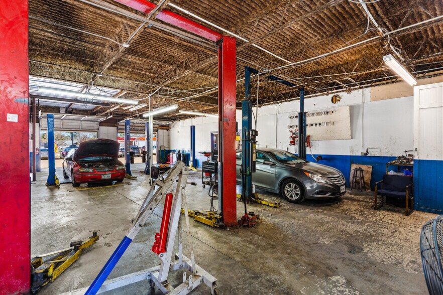 More Photos Of 2116 Fry Rd, Houston Auto Repair For Sale