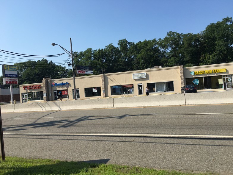 More Photos Of 319-325 State Route 10, East Hanover General Retail For Lease