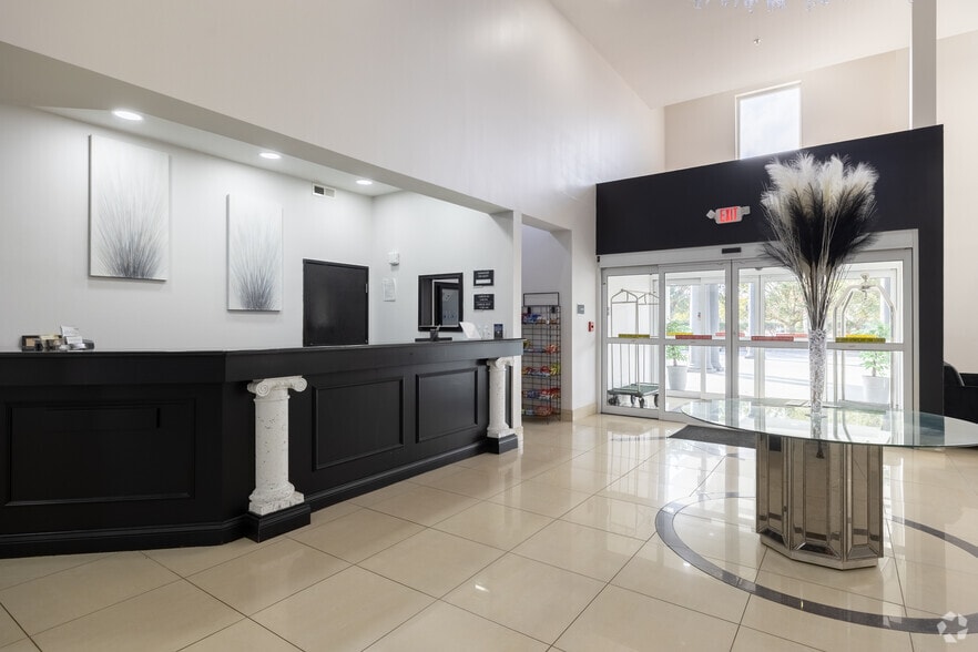 More Photos Of 480 Al Henderson Blvd, Savannah Hotel For Sale