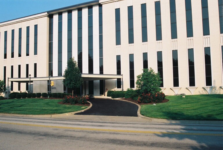 More Photos Of 6811 Shawnee Mission Pky, Overland Park Unknown For Sale