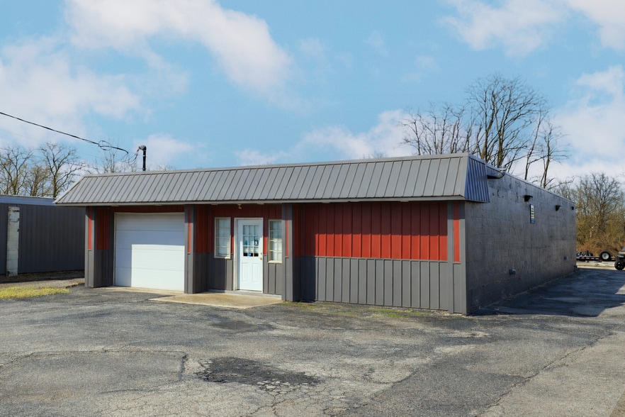 Primary Photo Of 921 Broad St, Wadsworth Auto Repair For Sale