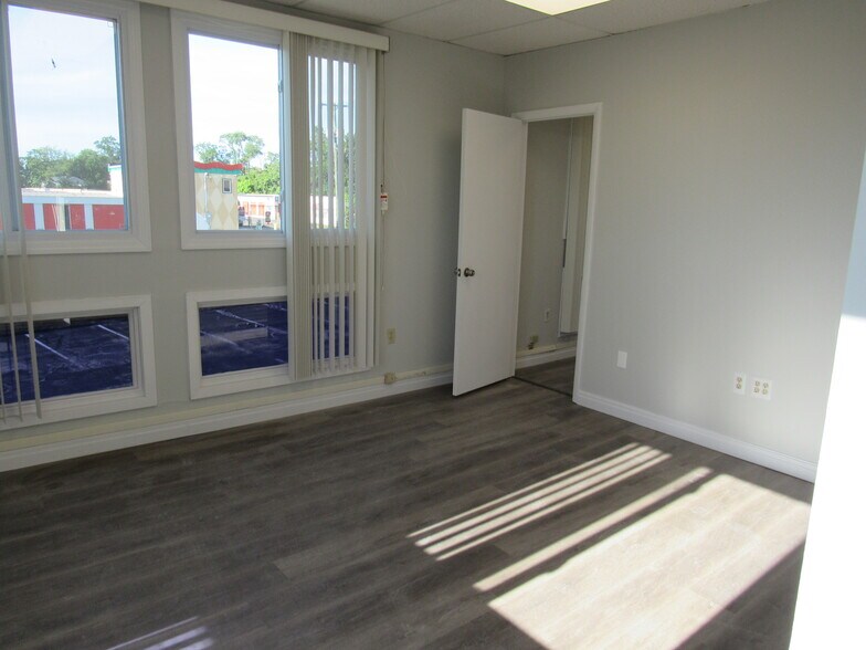 More Photos Of 983 State Route 33 W, Monroe Township Medical For Lease