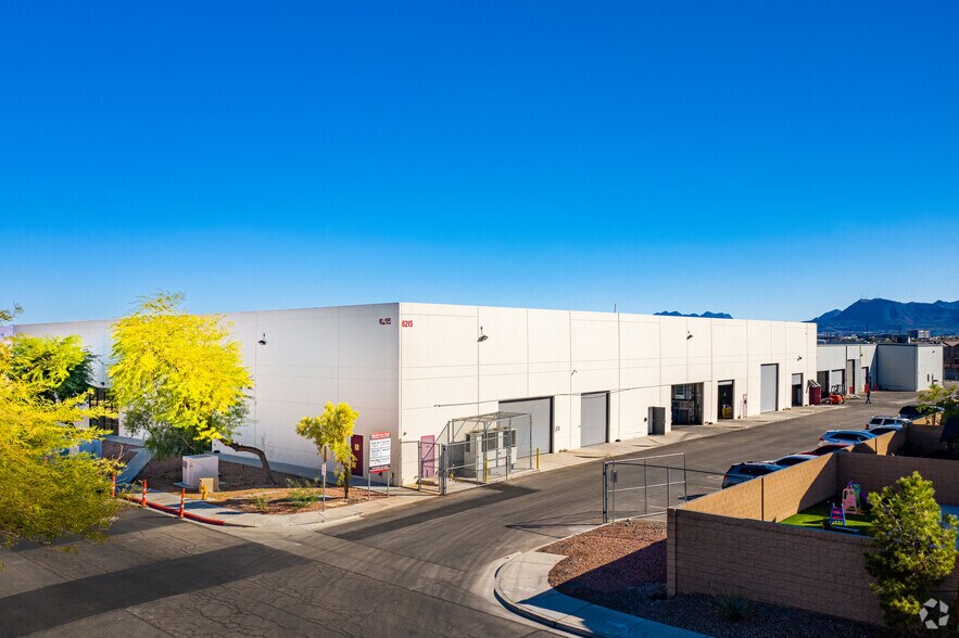 More Photos Of 6215 McGill Ave, Las Vegas Warehouse For Lease