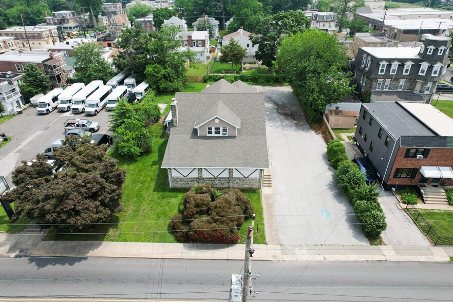 Primary Photo Of 115 Clifton Ave, Collingdale Specialty For Sale