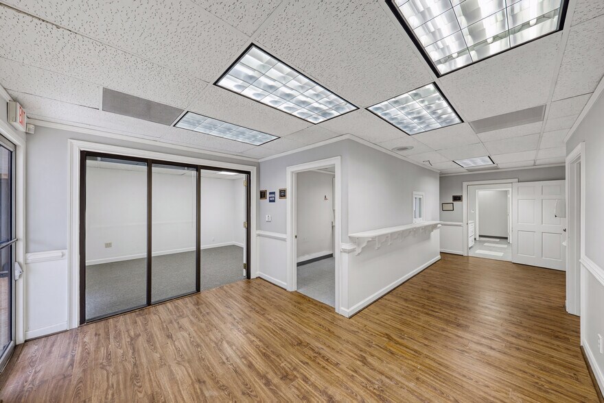 More Photos Of 2801 Clearview Pl, Doraville Office For Sale