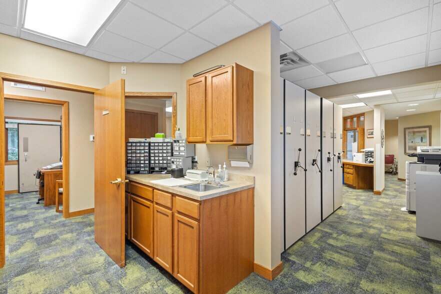 More Photos Of 3850 Glenkerry Ct, Portage Medical For Sale