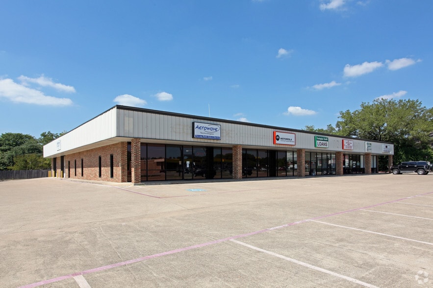 Primary Photo Of 601-607 Ferris Ave, Waxahachie Freestanding For Lease