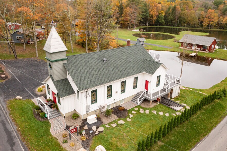 More Photos Of 279 Greenview Dr, Saylorsburg Religious Facility For Sale