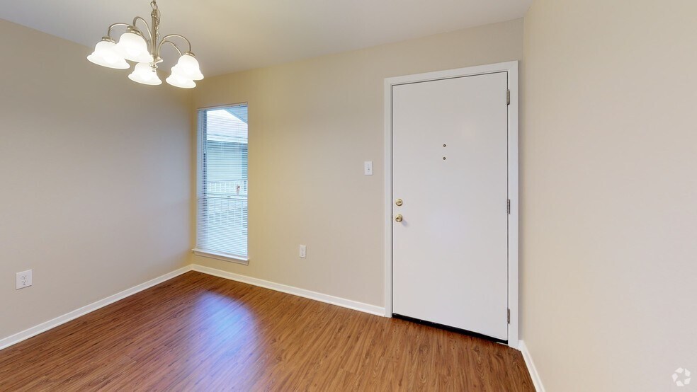 More Photos Of 1701 Skyline Dr, North Little Rock Multifamily For Sale