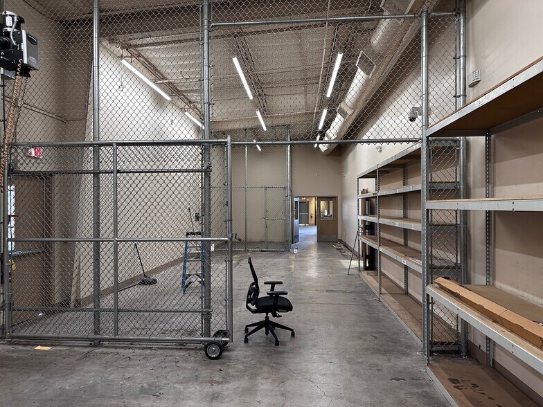 More Photos Of 7503 E 22nd St, Tucson Auto Dealership For Lease