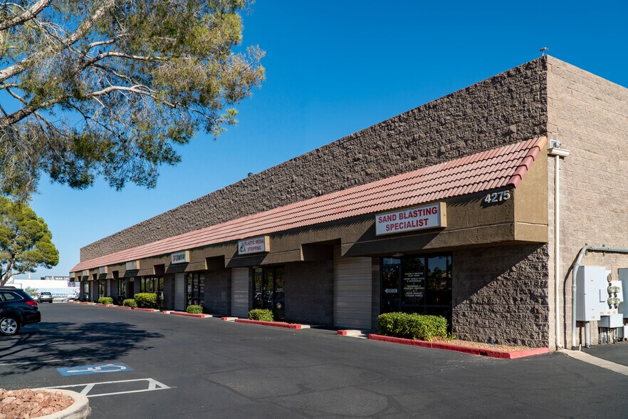More Photos Of 4275 W Bell Dr, Las Vegas Light Manufacturing For Lease