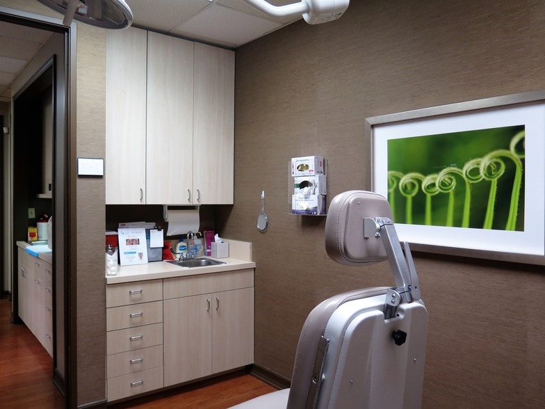 More Photos Of 3475 Torrance Blvd, Torrance Medical For Lease