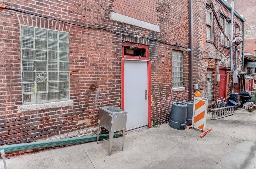 More Photos Of 314 State St, Alton Restaurant For Sale