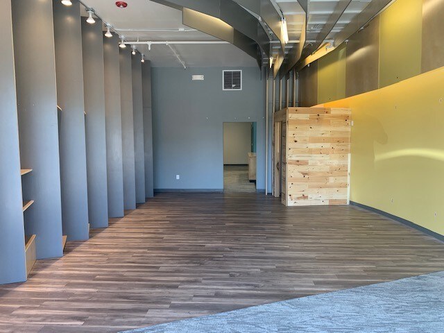 More Photos Of 8655-8675 Northpark Ct, Johnston General Retail For Lease