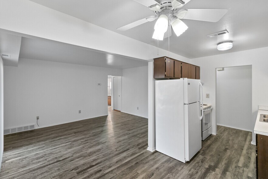 More Photos Of 240 Park St, Pinckney Apartments For Sale