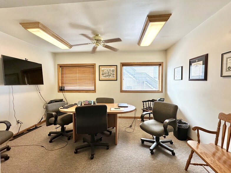 More Photos Of 506-510 Ridge Rd, Munster Office For Lease