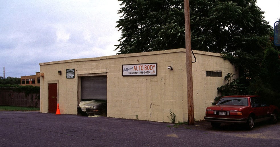 More Photos Of 2365 Milburn Ave, Baldwin Distribution For Sale