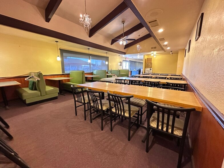 More Photos Of 1023 E F St, Oakdale Restaurant For Sale