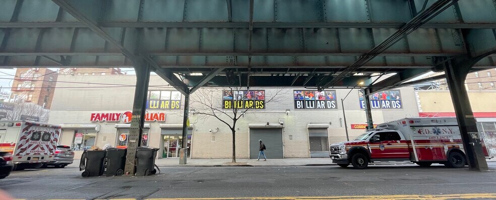 More Photos Of 2301 Jerome Ave, Bronx General Retail For Sale