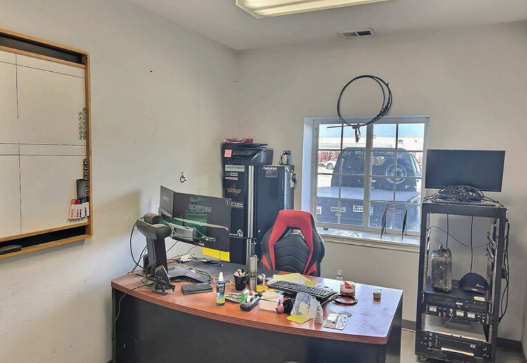 More Photos Of 1844 Welsh Rd, Casper Warehouse For Lease