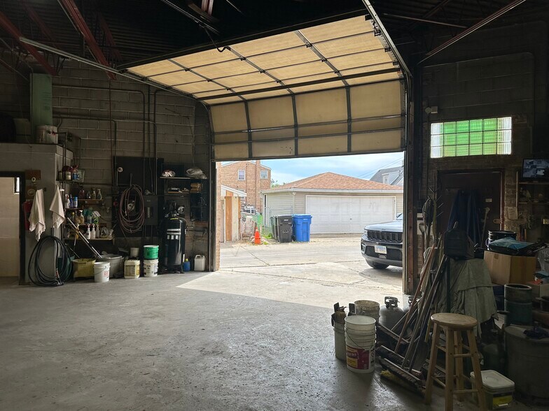 More Photos Of 4556 W 62nd St, Chicago Warehouse For Sale