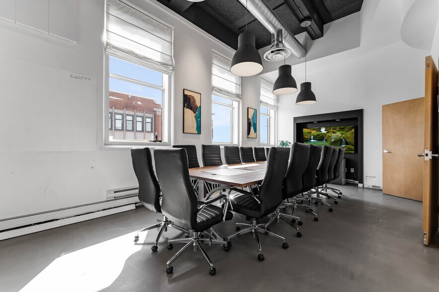 More Photos Of 43-45 Eccles St, Ottawa Office For Sale