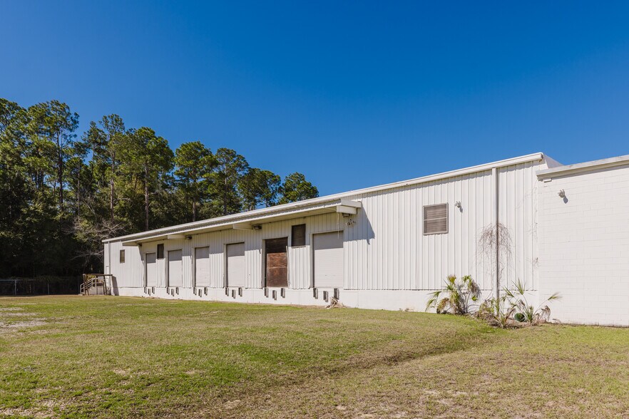 More Photos Of 1404 Industry Ave, Albany Manufacturing For Lease