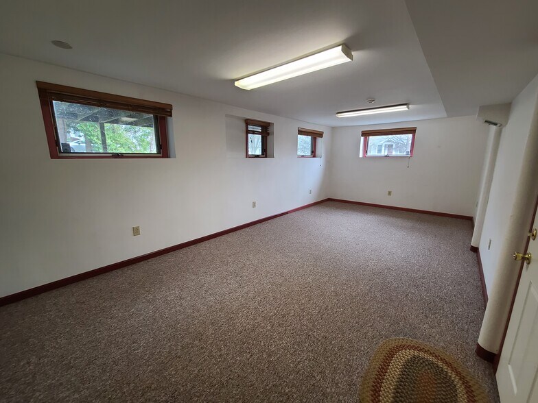 More Photos Of 131 Main St, Hatfield Loft Creative Space For Lease