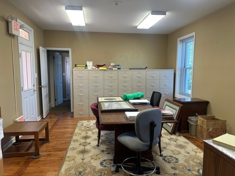 More Photos Of 2120 E High St, Pottstown Office For Sale
