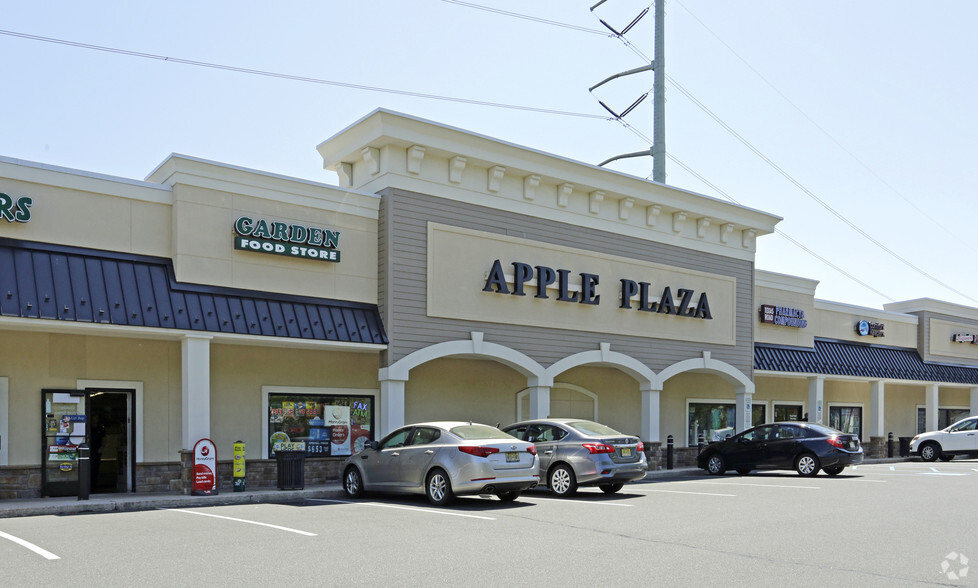 Primary Photo Of 355-359 Applegarth Rd, Monroe Township General Retail For Lease