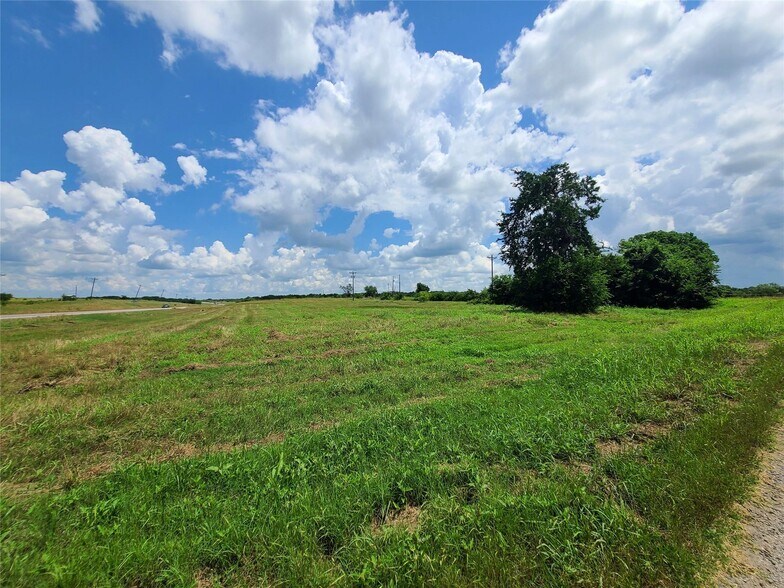More Photos Of TBD Plainview Road, Sherman Land For Sale