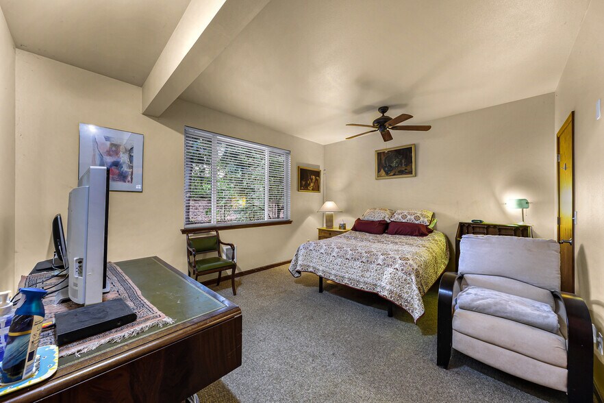 More Photos Of 918 Citadel Dr, Everson Multifamily For Sale