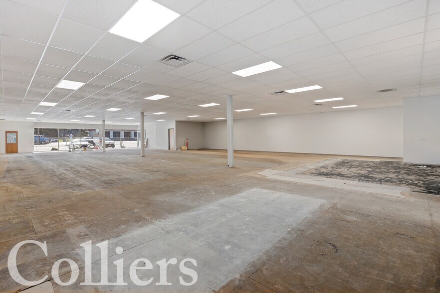 More Photos Of 2560 S Overland Ave, Burley Freestanding For Lease