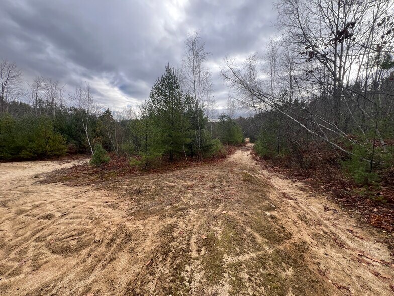 More Photos Of 171 Pine River Rd, Effingham Hospitality For Sale