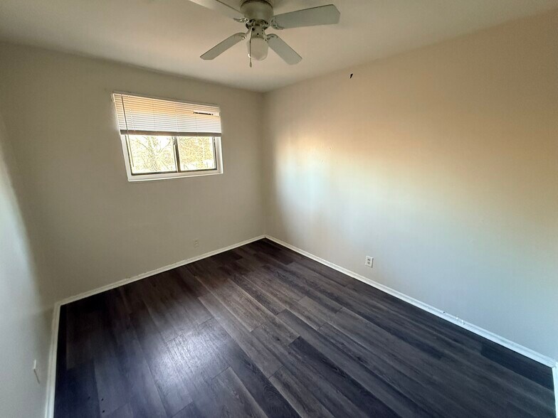 More Photos Of 2535-2537 Lysle Rd, Cincinnati Apartments For Sale