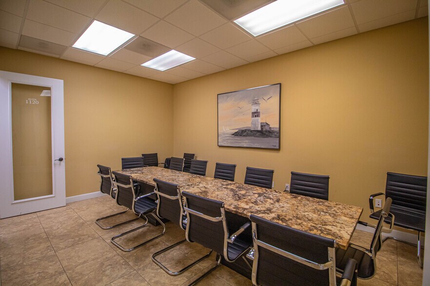 More Photos Of 252 W Marion Ave, Punta Gorda Loft Creative Space For Lease