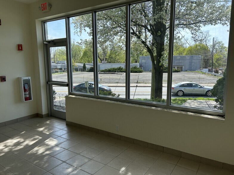 More Photos Of 176 N Highland Ave, Ossining Medical For Lease