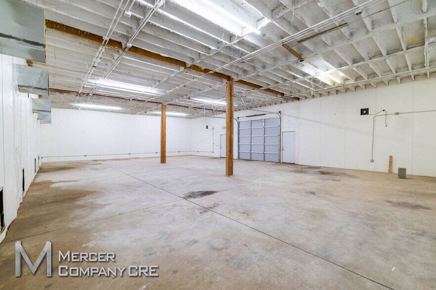 More Photos Of 2601 S Purdue Ave, Oklahoma City Flex For Lease