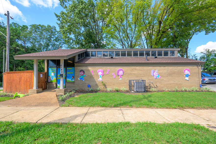 Primary Photo Of 4340 Fayette Rd, Memphis Daycare Center For Sale