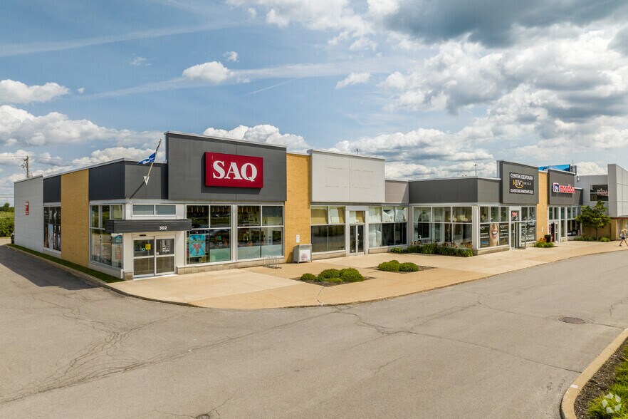 Primary Photo Of 250-400 Montée Des Pionniers, Terrebonne General Retail For Sale