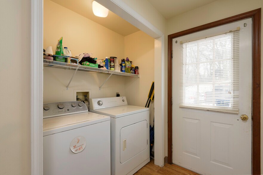 More Photos Of 166 Rosehill Ave, West Grove Multifamily For Sale