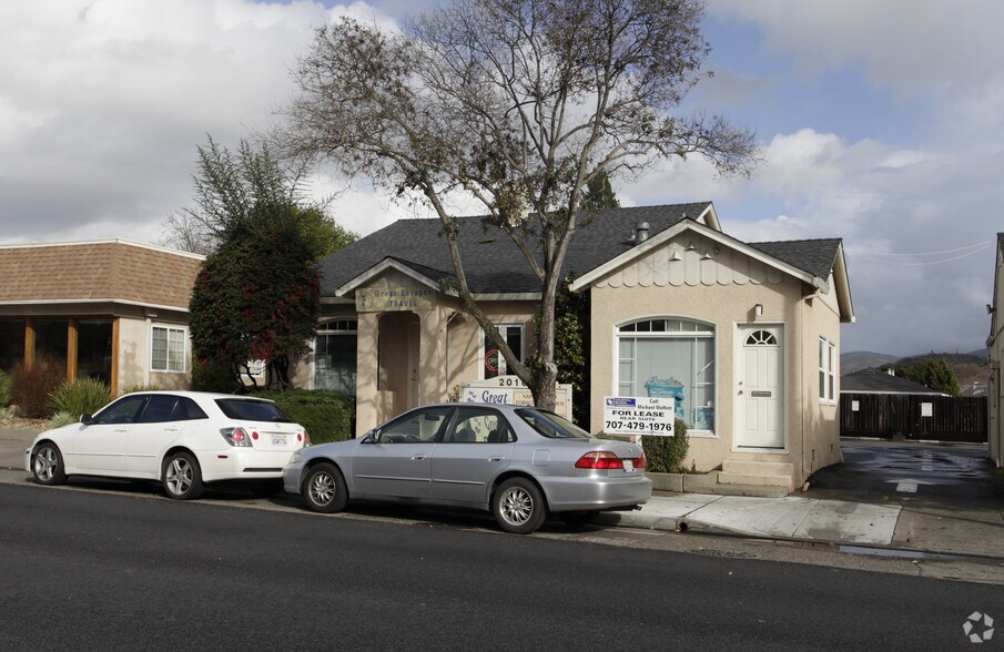 More Photos Of 2010 Jefferson St, Napa Office For Lease
