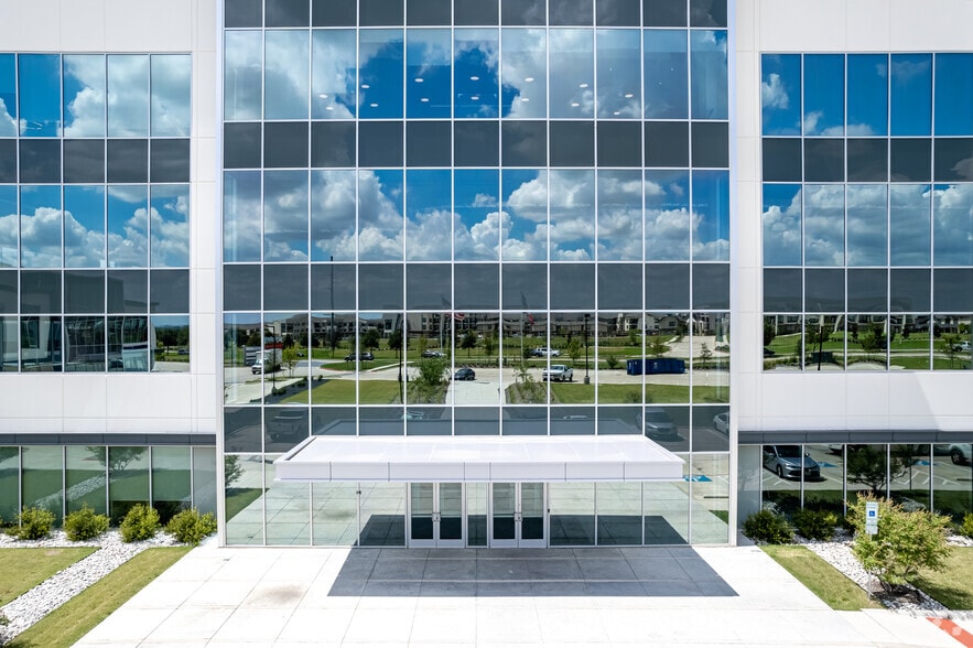 More Photos Of 777 International Pky, Flower Mound Unknown For Lease