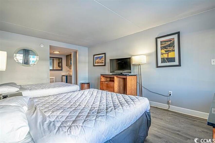 More Photos Of 2711 S Ocean Blvd, Myrtle Beach Hotel For Sale