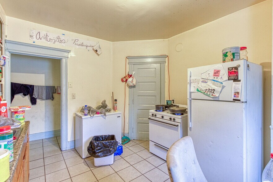 More Photos Of 423 W Grand Blvd, Detroit Apartments For Sale